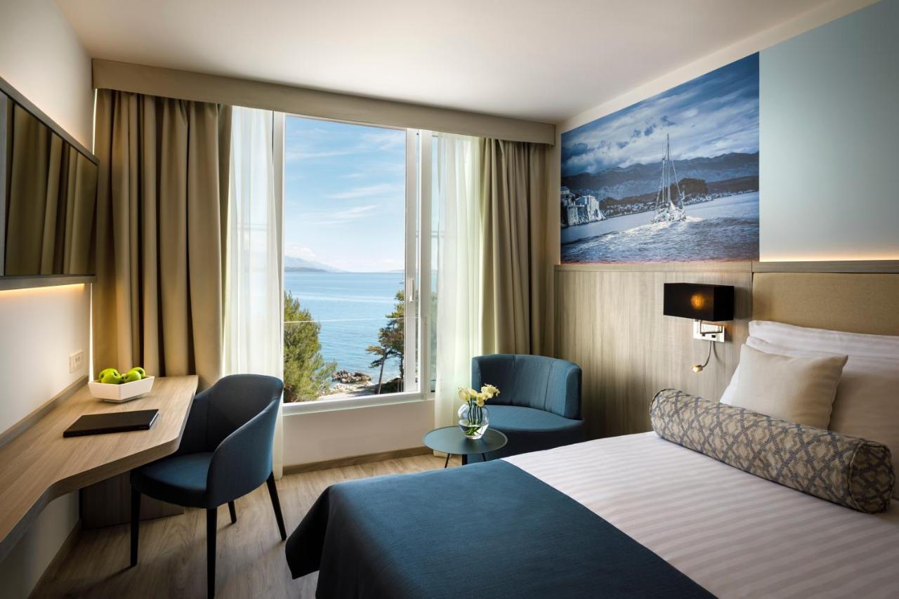 Valamar Carolina Hotel & Villas Kampor Extérieur photo